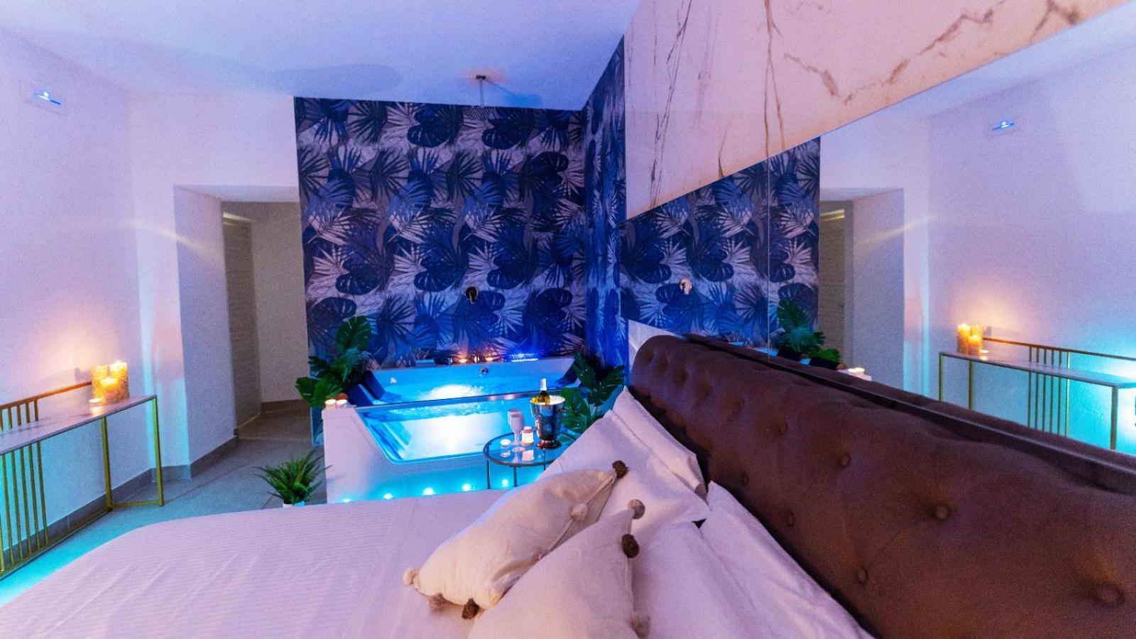 Mazzini Luxury Jacuzzy Suite カターニア エクステリア 写真