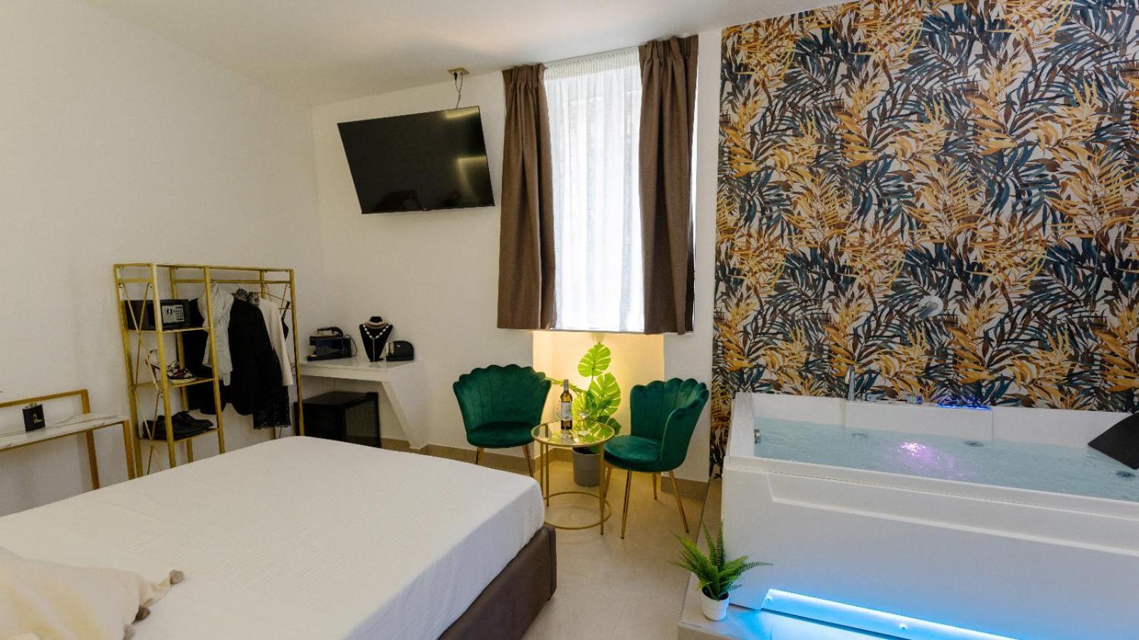 Mazzini Luxury Jacuzzy Suite カターニア エクステリア 写真