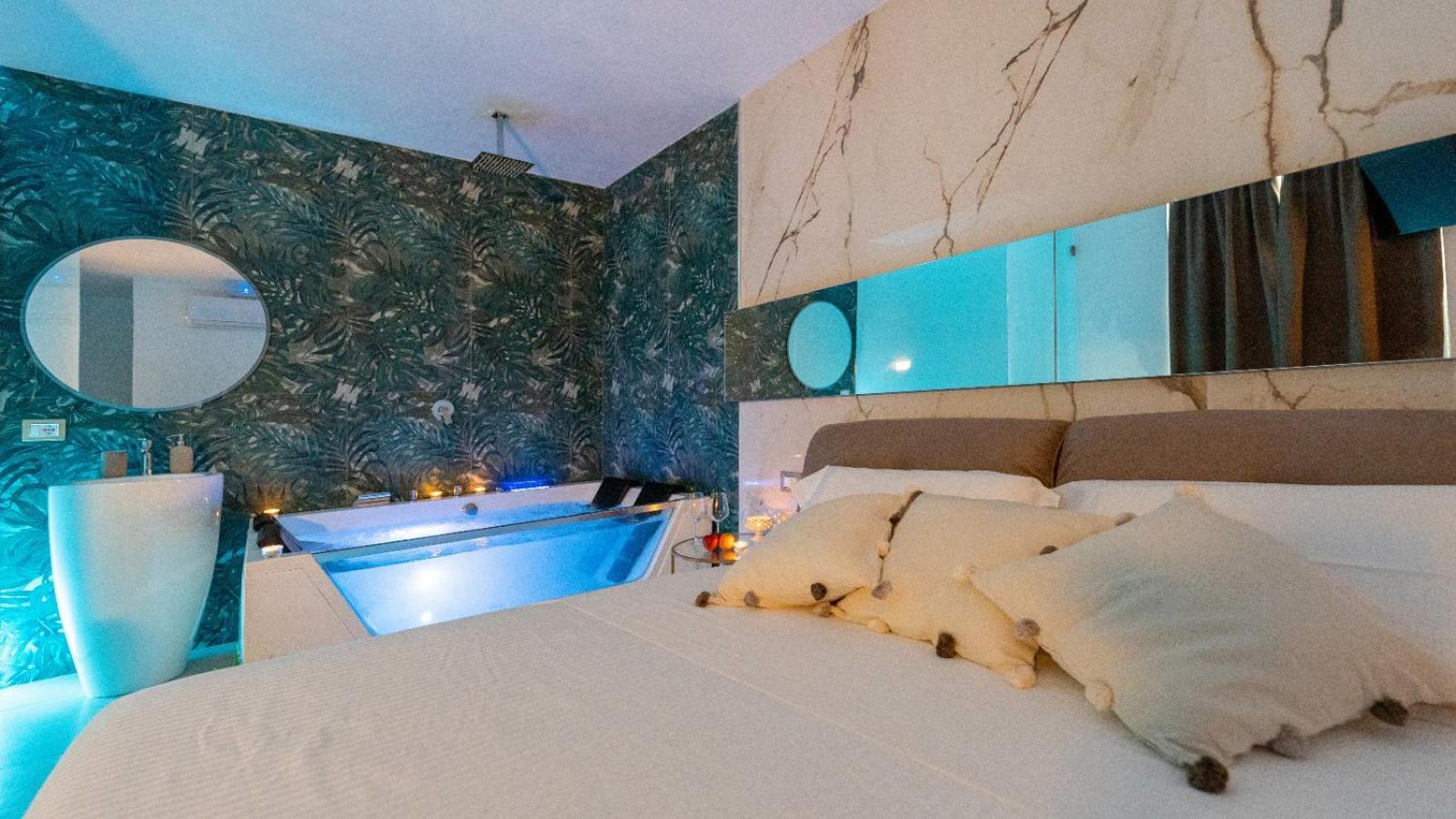 Mazzini Luxury Jacuzzy Suite カターニア エクステリア 写真