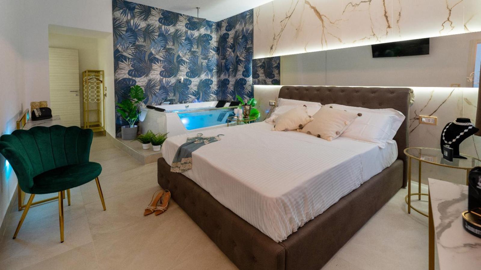 Mazzini Luxury Jacuzzy Suite カターニア エクステリア 写真