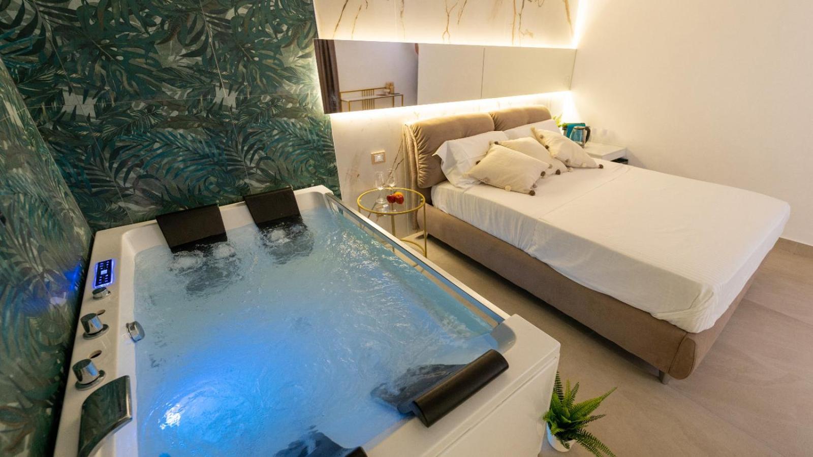 Mazzini Luxury Jacuzzy Suite カターニア エクステリア 写真