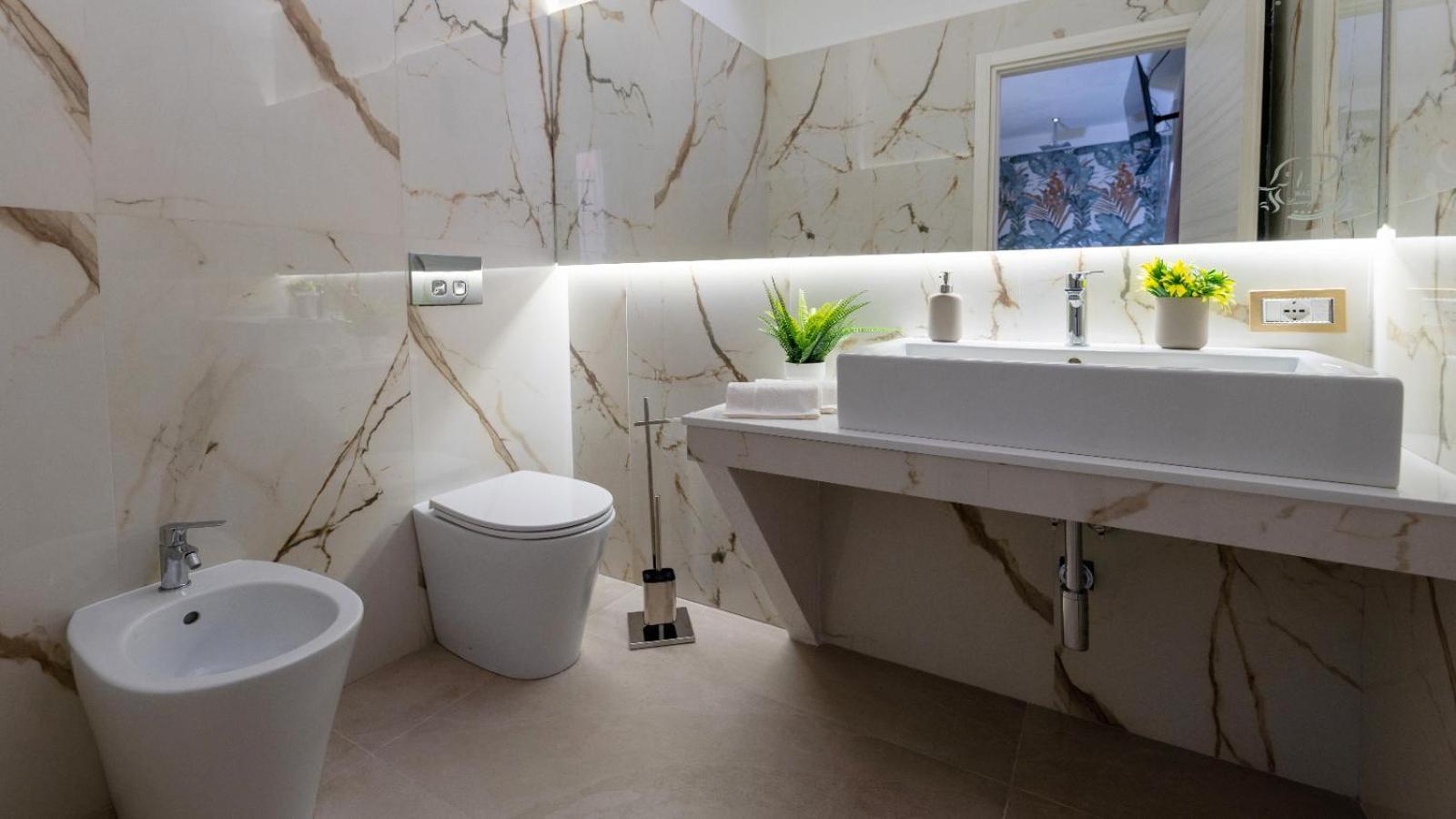 Mazzini Luxury Jacuzzy Suite カターニア エクステリア 写真